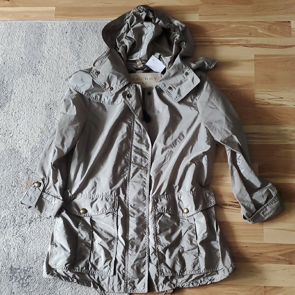 Burberry Tan Utility Jacket Lightweight Casual Design